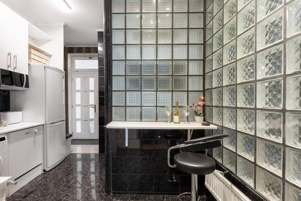 Stylish Central Budapest Apartment Exterior photo